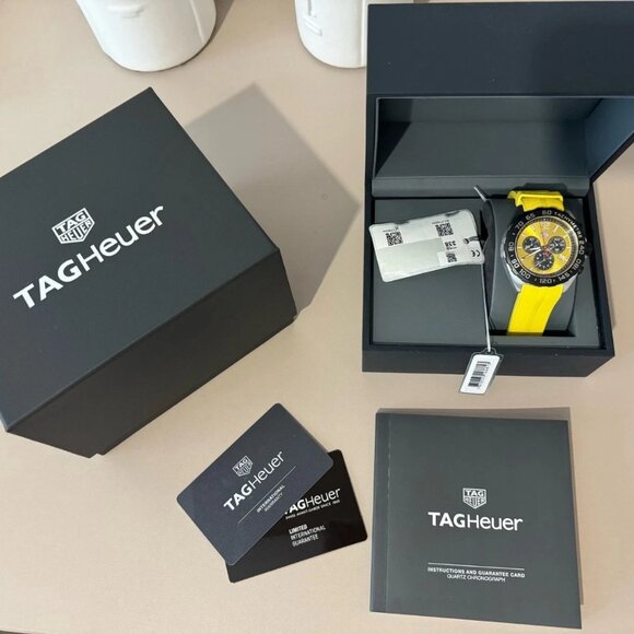 Authentic TAG Heuer Formula 1 Chronograph Quartz Mens Watch CAZ101AM.FT8054 - Picture 7 of 8